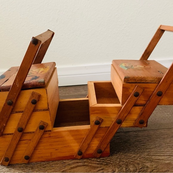 Vintage Handmade Wooden Serving Box - Picture 9 of 14